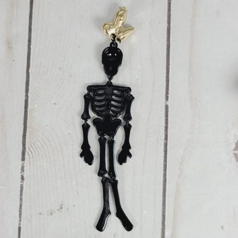 Betsey Johnson Skeleton Earrings Glow In The Dark - Picture 8 of 9